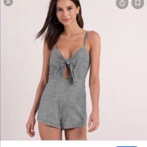 WILD HONEY GINGHAM ROMPER